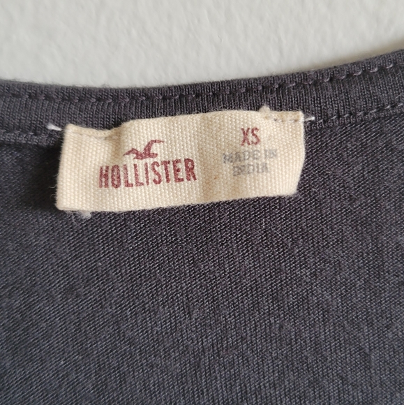 ❤[3/$35] Hollister Sequin High Neck Tank Top - Picture 4 of 5